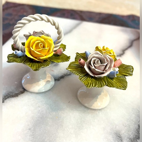 2 Capodimonte porcelain flower baskets Naples, Italy. Mini Pastel w Glaze. - Picture 7 of 12